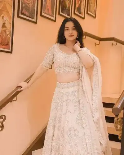 Escort Bhatkuli